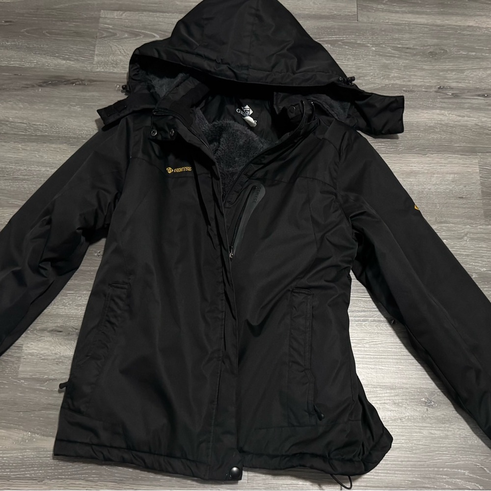 Gemyse Men's Mountain Waterproof Ski Jacket Size L
